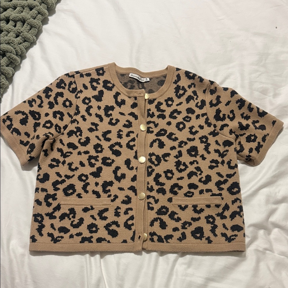 Abercrombie & Fitch Tan and Black Leopard Short-Sleeve Cardigan
